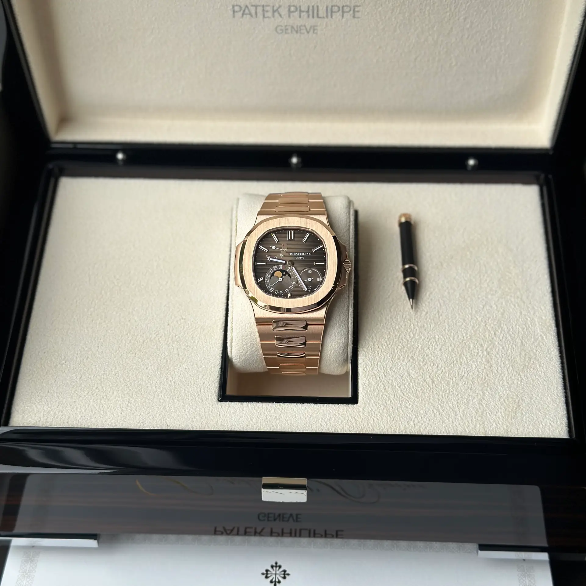 PATEK PHILIPPE NAUTILUS 5712R-1R 4