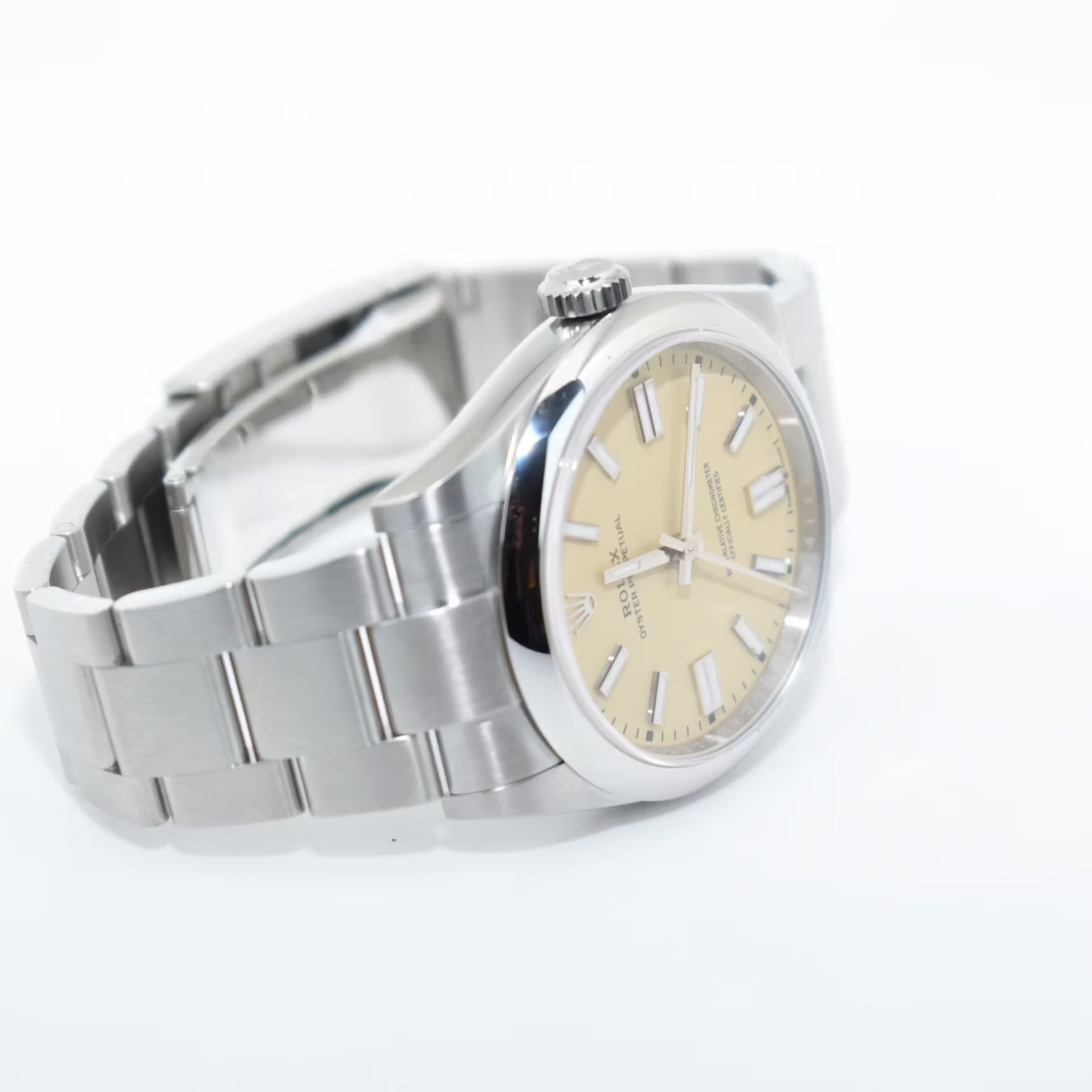 ROLEX OYSTER PERPETUAL 134300 2