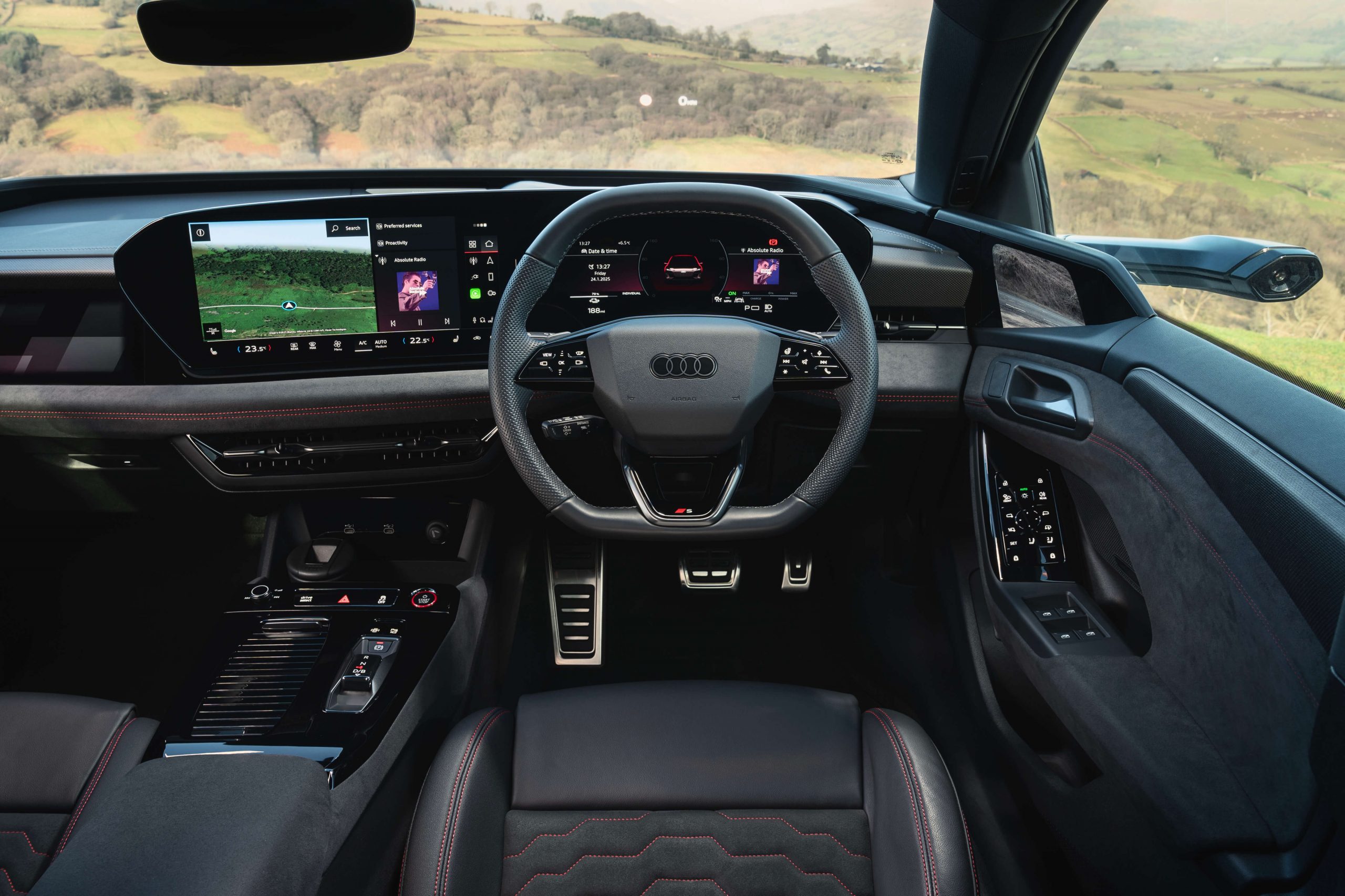 Original-39502-audi-s6-avant-e-tron-0121-luc-lacey