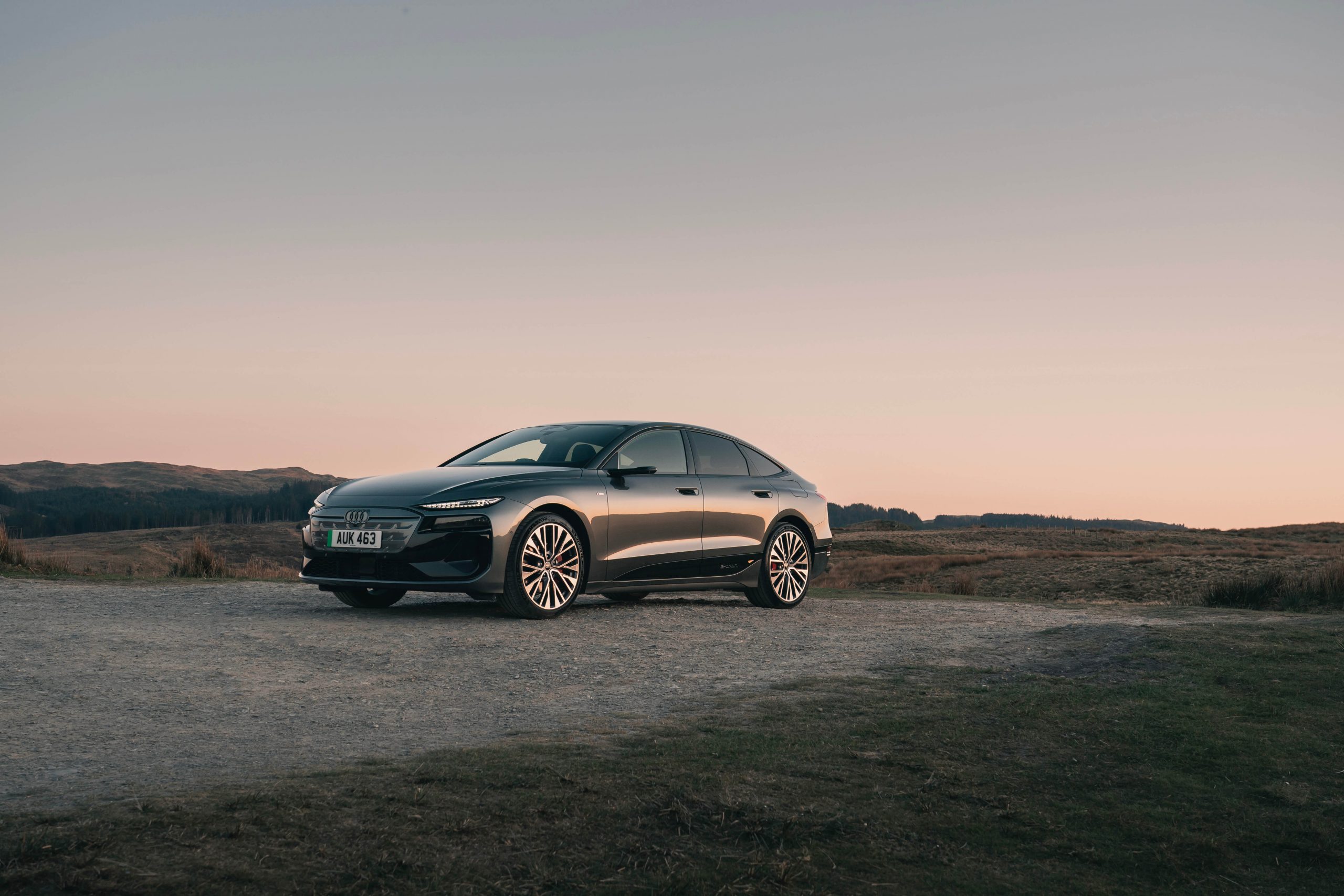 Original-40408-0026-audi-a6-sportback-e-tron-luc-lacey