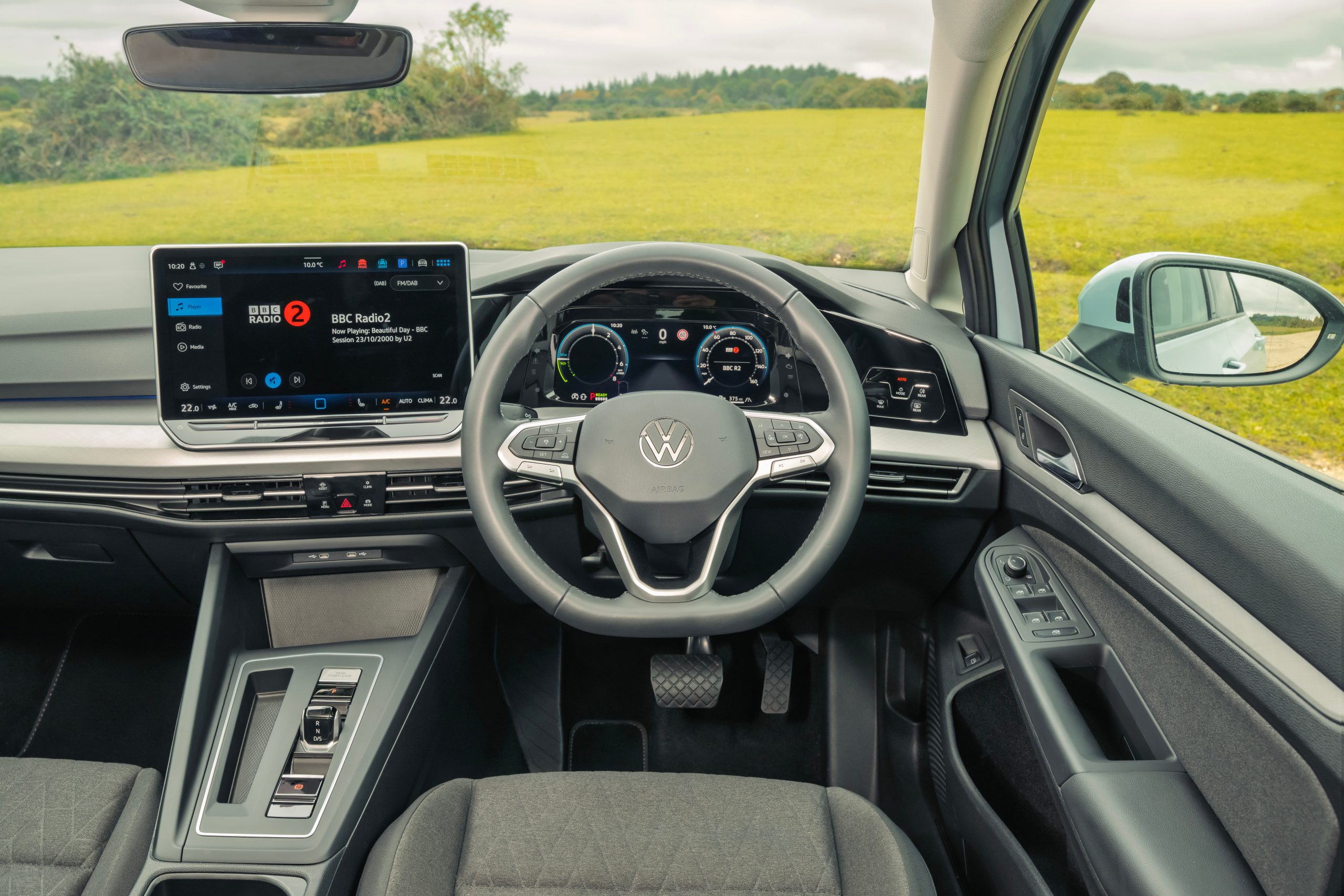 Original-40833-vw-golf-hybrid-038