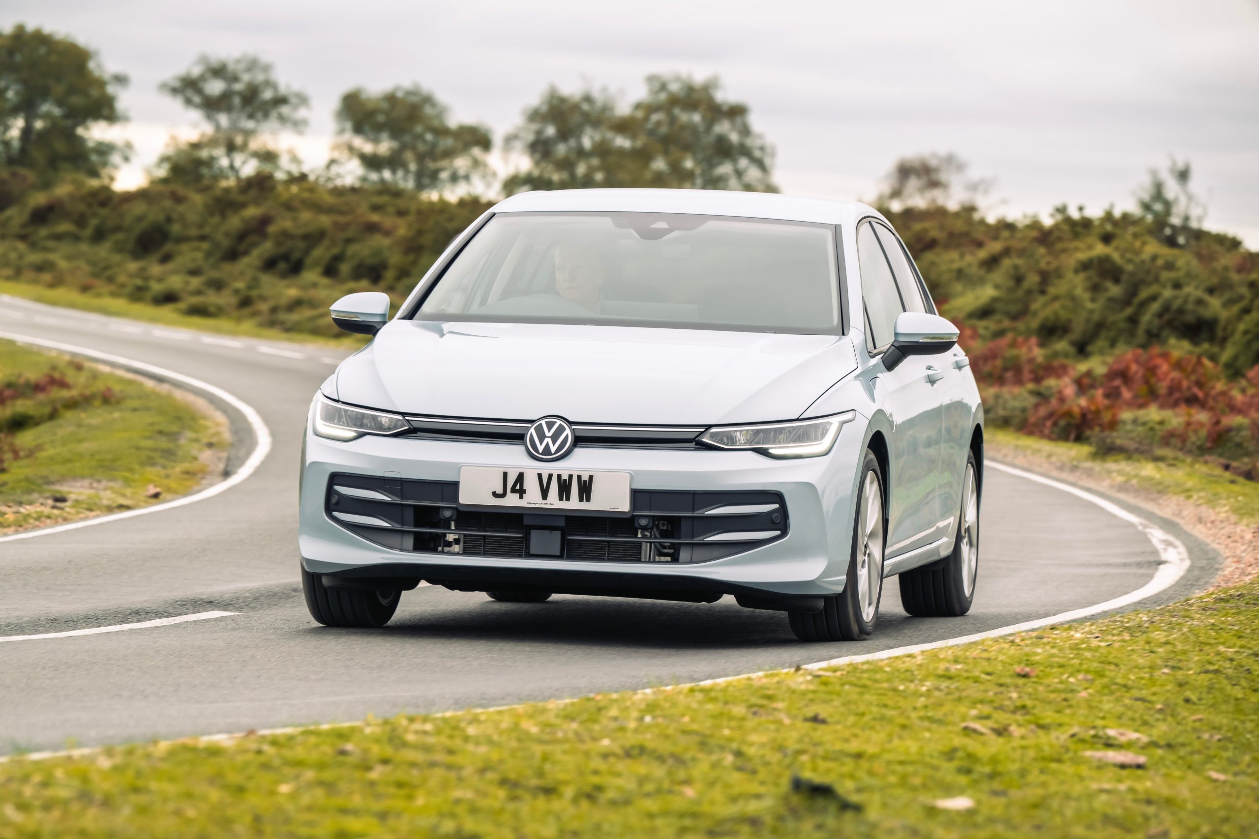 Original-40853-vw-golf-hybrid-006