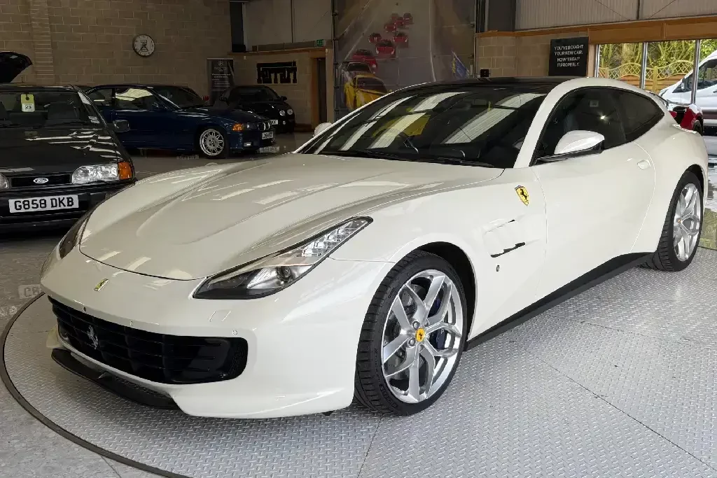 Ferrari GTC4Lusso